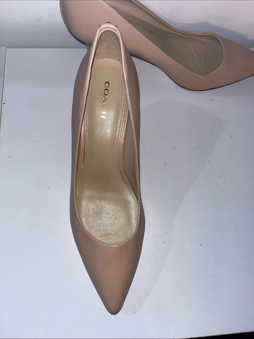 COACH TAN STILETTO HEEELS SLEEK POINTED-TOE LEATHER PUMP SIZE 8.5